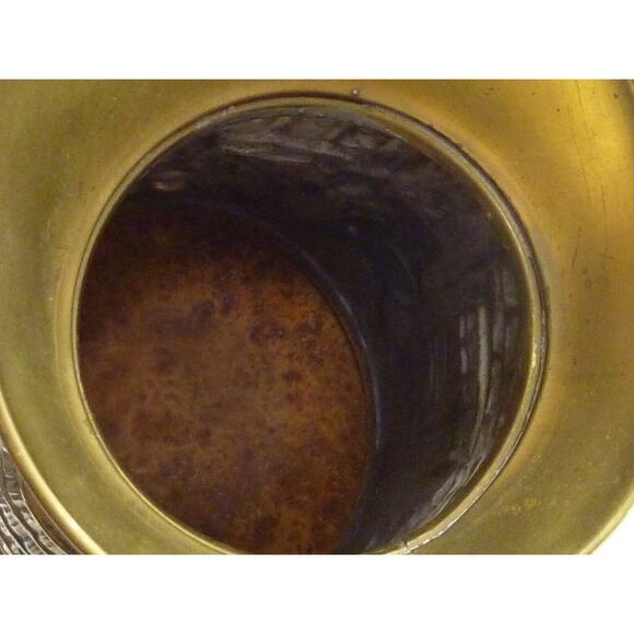 Vintage Brass Pitcher Raised Made in England - Picture 4 of 5